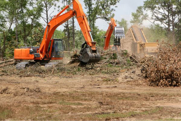 Tree Removal And Land Clearing Heavy Duty Earthmoving Machinery